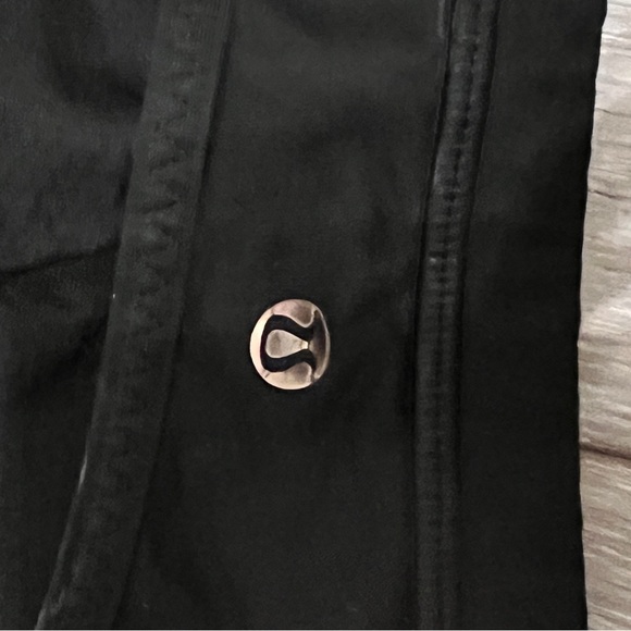 Lululemon bra/swimsuit top - Picture 3 of 3